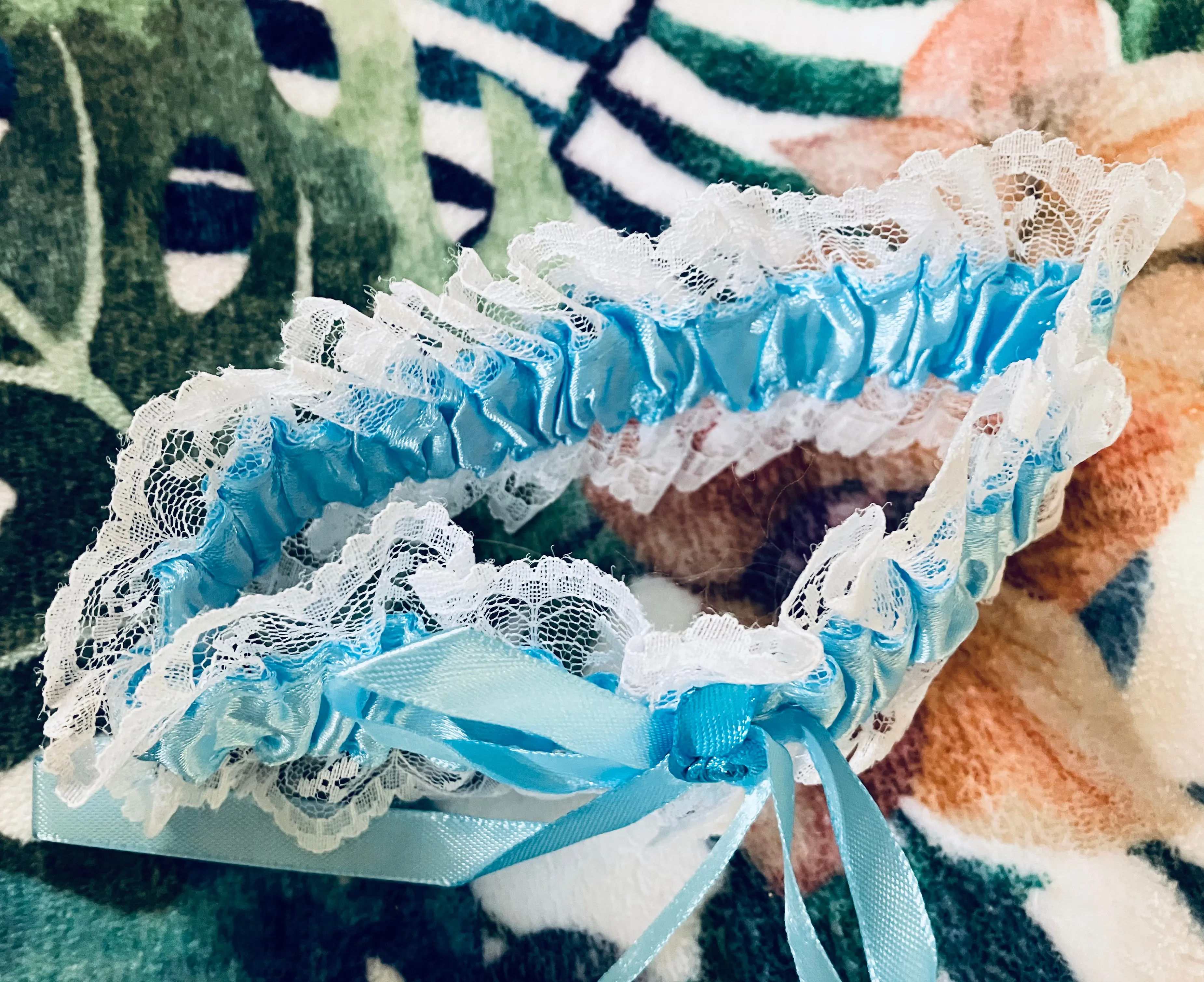 BLUE SATIN AND LACE GARTER