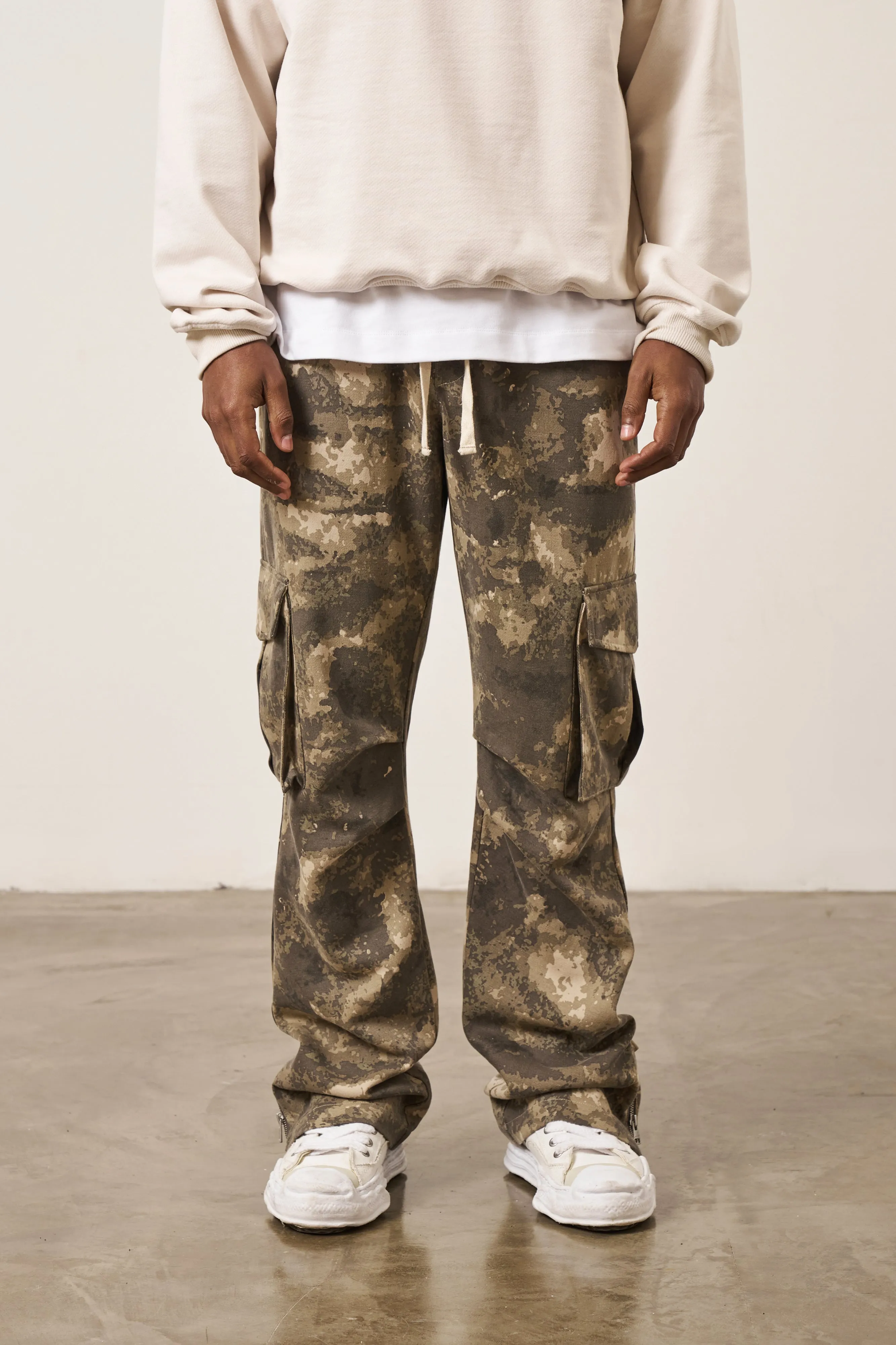 CAMO STRAIGHT LEG CARGOS - BEIGE