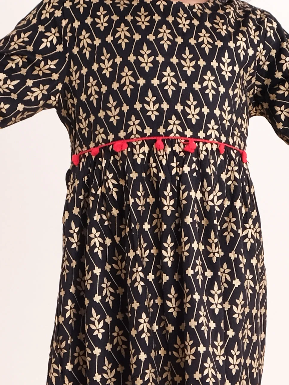 Girls Asymmetric Hem 3/4th Sleeve Kurta With Motif Print Design