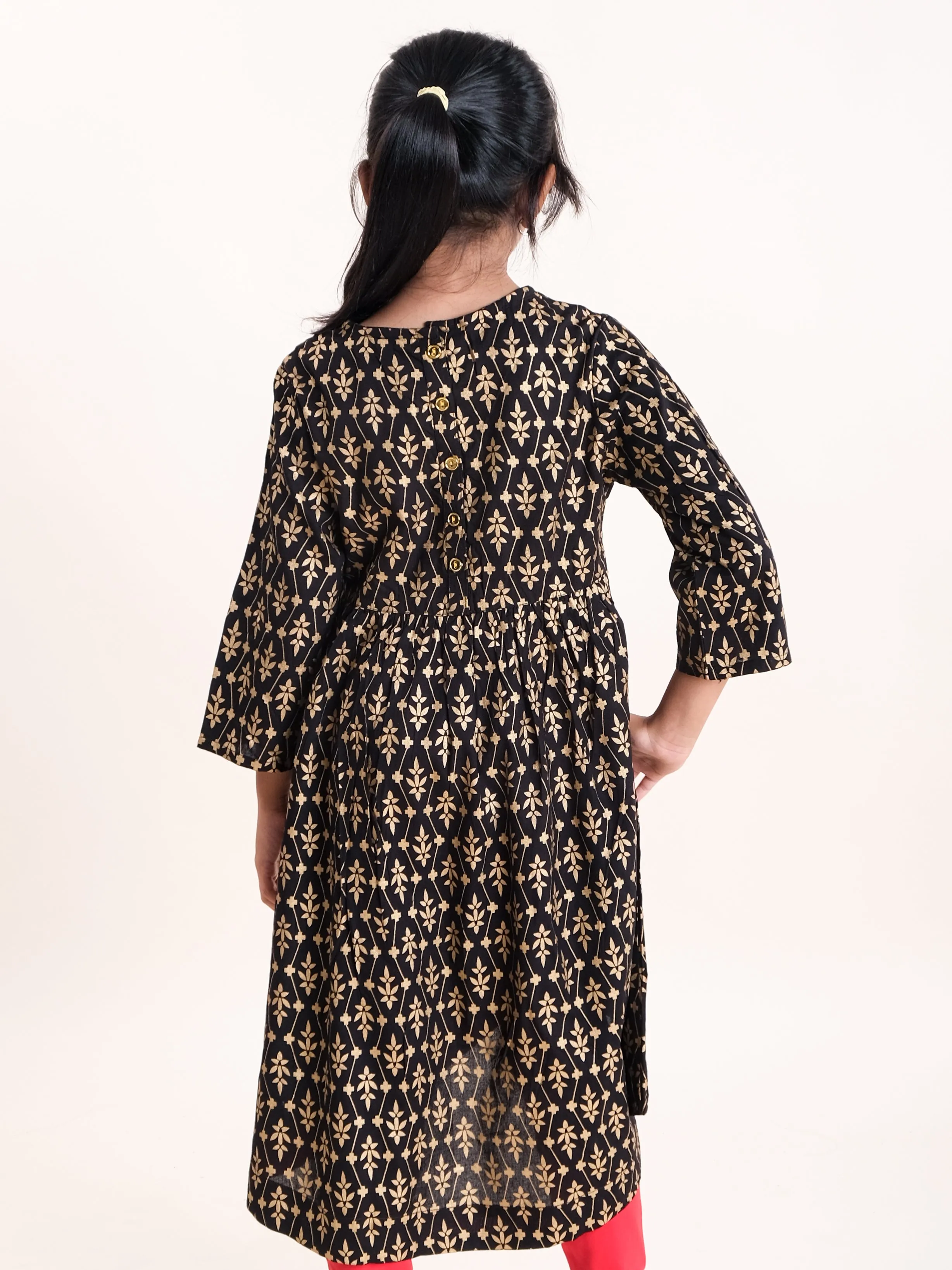 Girls Asymmetric Hem 3/4th Sleeve Kurta With Motif Print Design