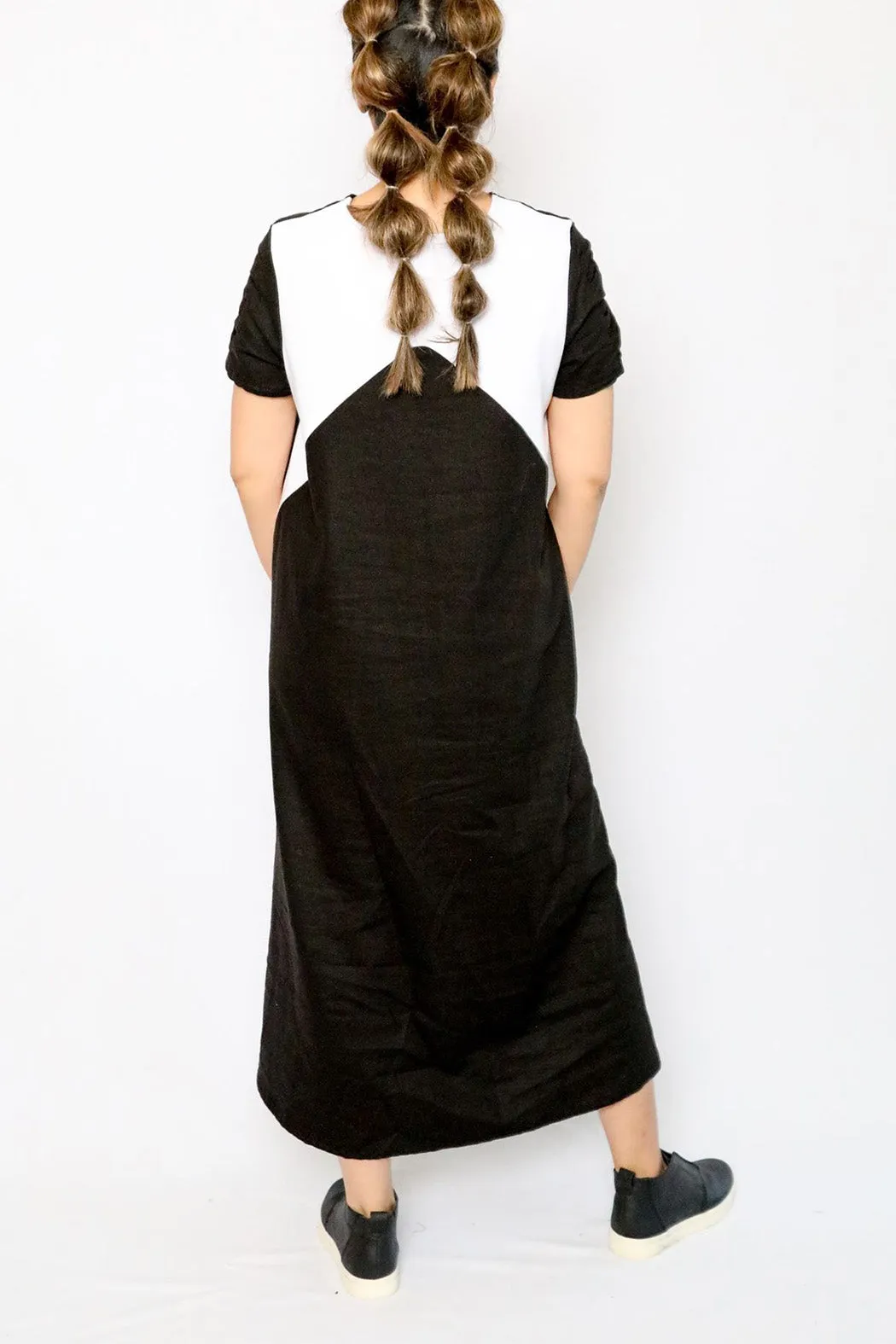 Isis Chevron with Pockets Dress in Black