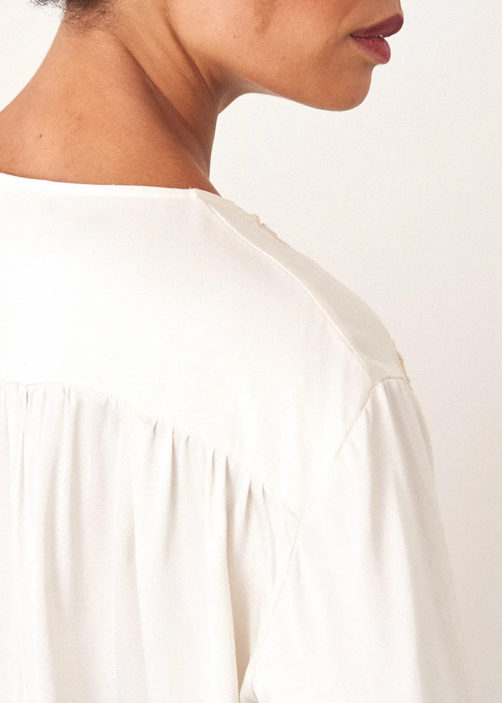 MAISY SATIN TOP
