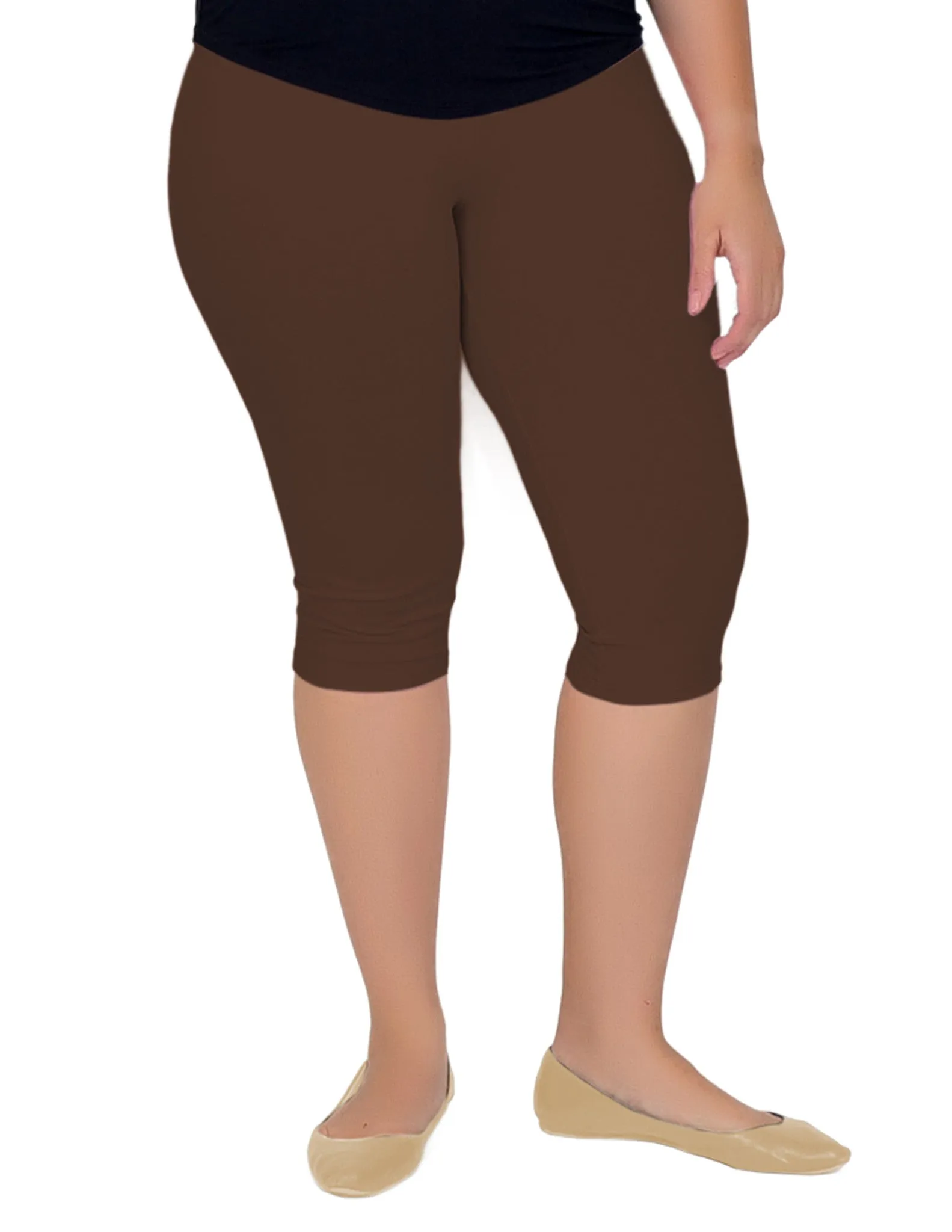 Plus Size Circuit Knee-Length Leggings