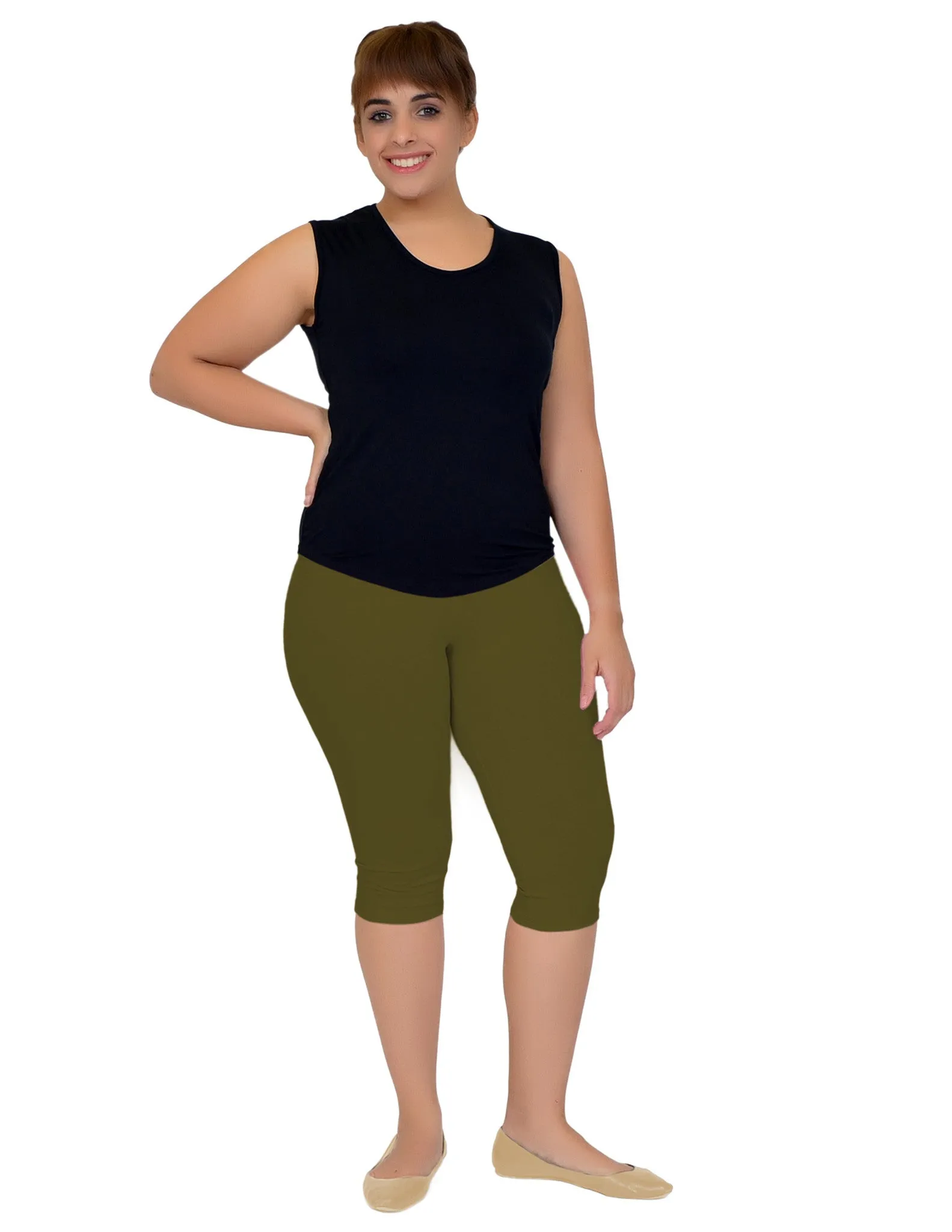 Plus Size Circuit Knee-Length Leggings