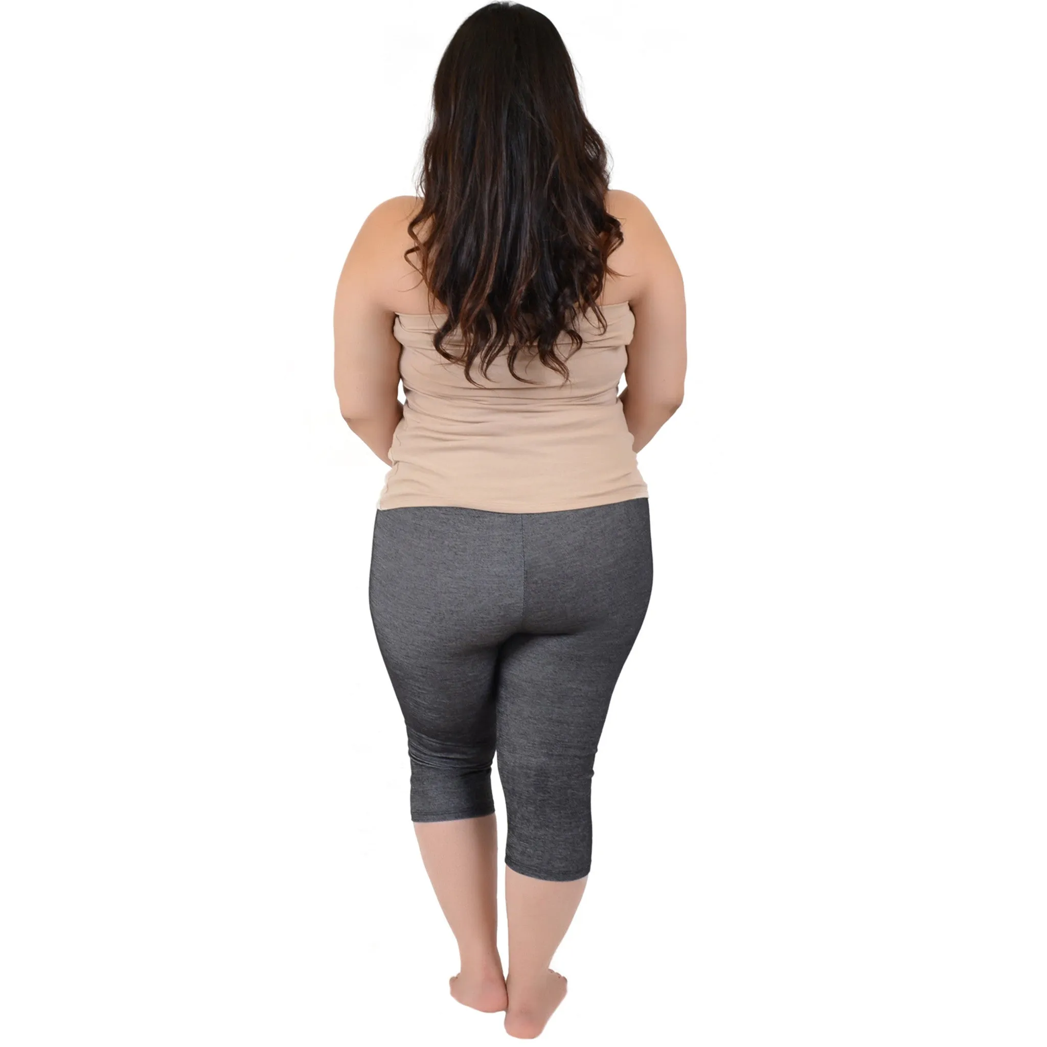 Plus Size Circuit Knee-Length Leggings