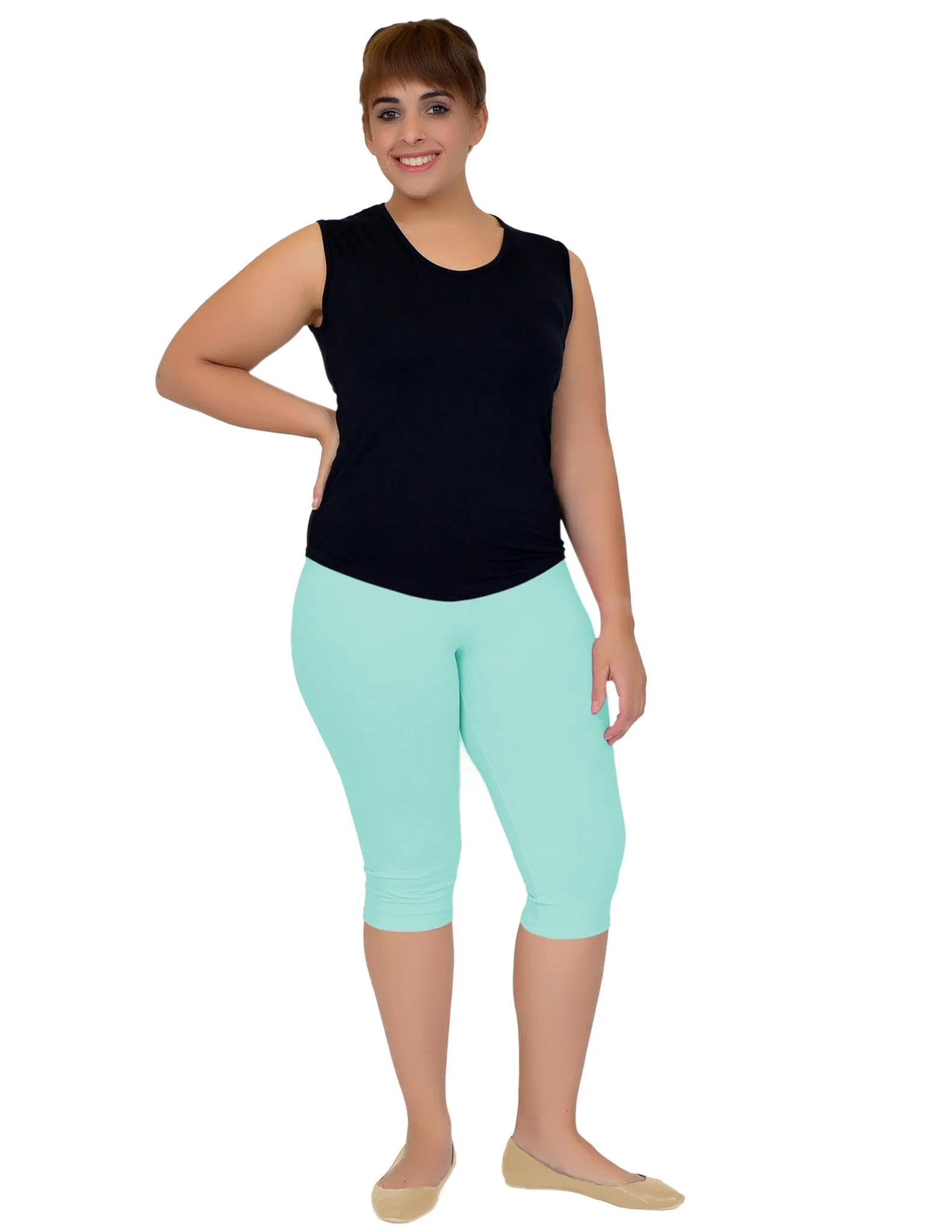Plus Size Circuit Knee-Length Leggings