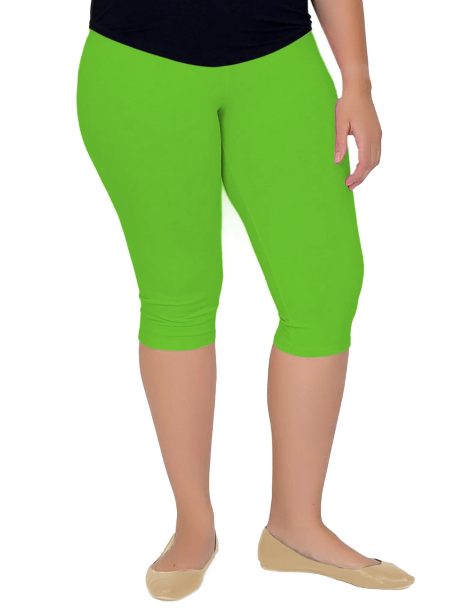 Plus Size Circuit Knee-Length Leggings