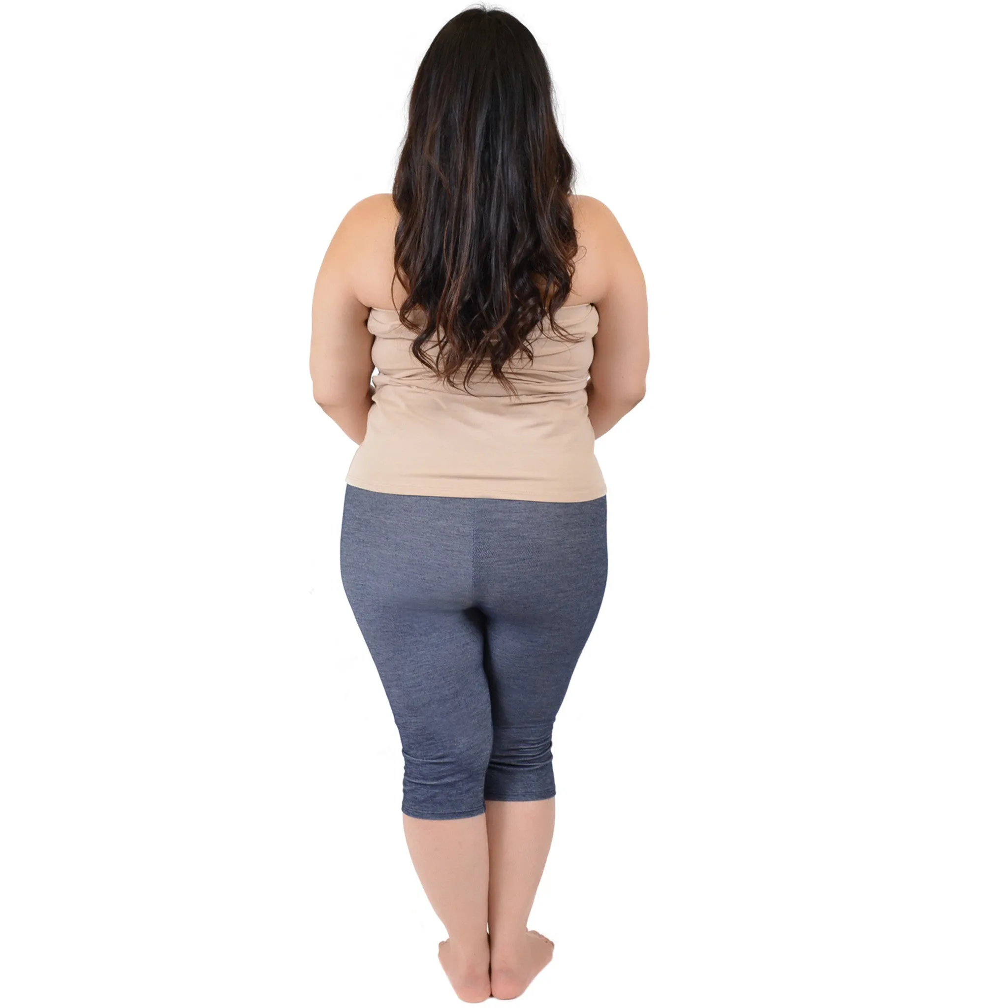 Plus Size Circuit Knee-Length Leggings