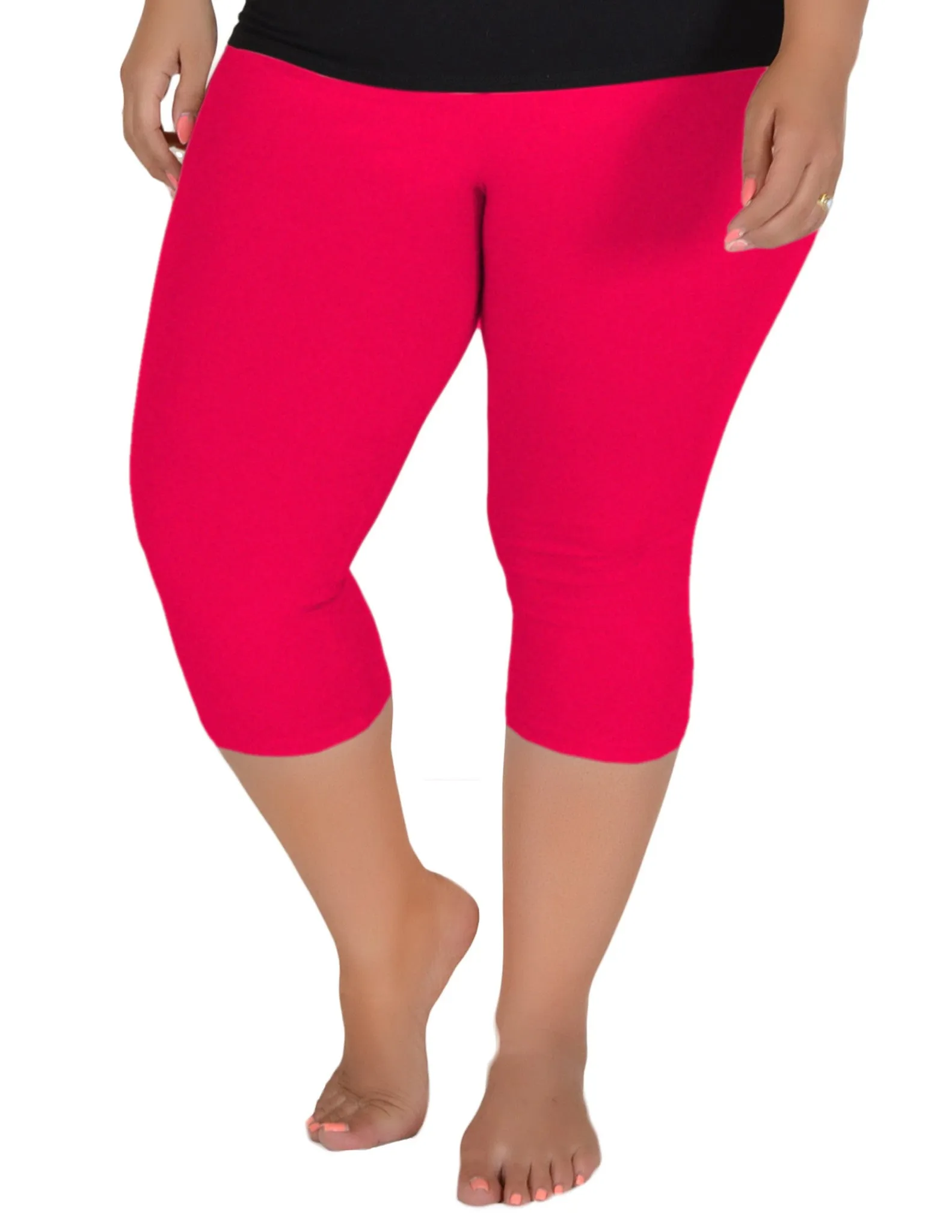 Plus Size Circuit Knee-Length Leggings