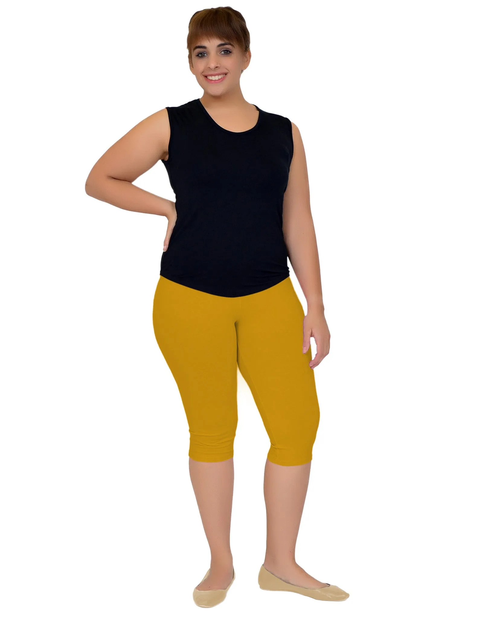 Plus Size Circuit Knee-Length Leggings