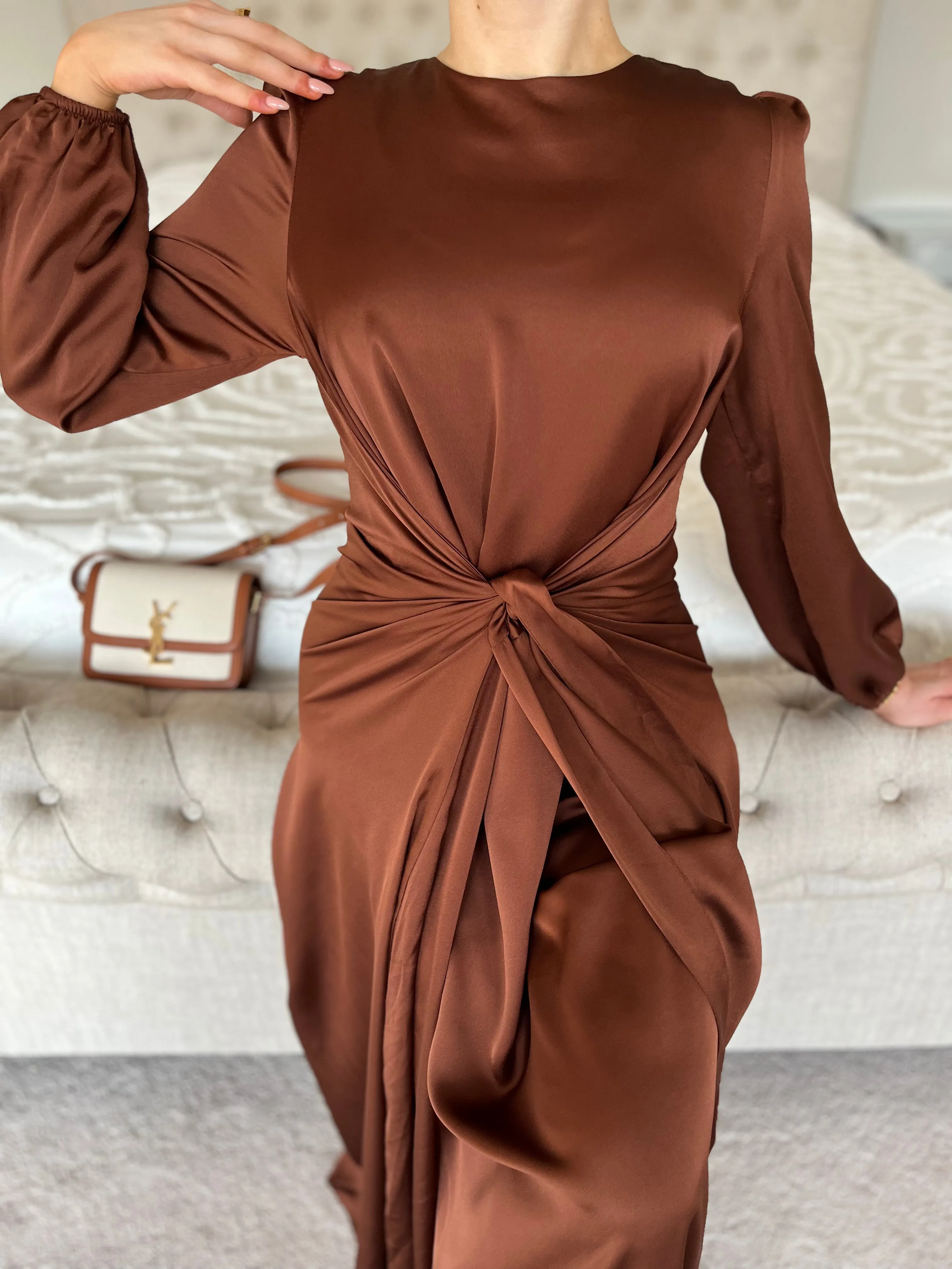 Shahira Satin
