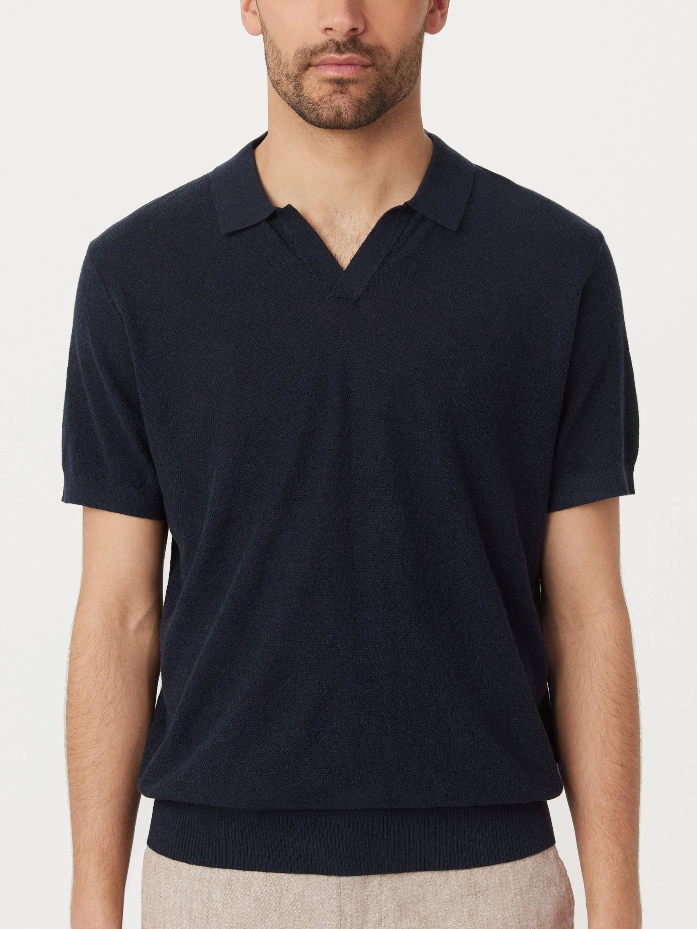 The Short Sleeve Linen Polo in Navy