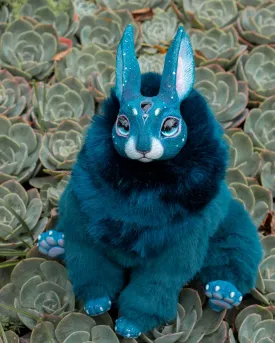 Turquoise hare mama